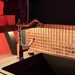 Le Secret De Cléopâtre, De Luxe Avec Jacuzzi Et Pièce Secrète