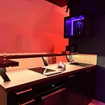Le Secret De Cléopâtre, De Luxe Avec Jacuzzi Et Pièce Secrète