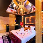 公寓 Le Secret De Cleopatre, De Luxe Avec Jacuzzi Et Piece Secrete *