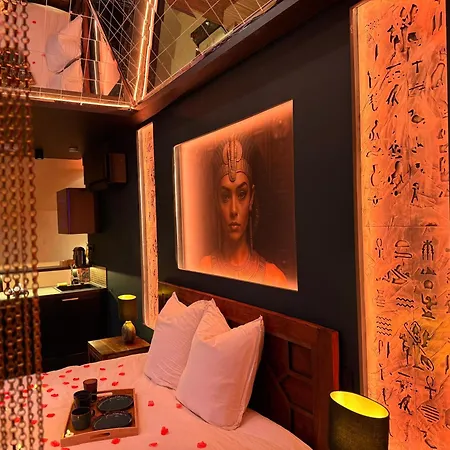 דירה Le Secret De Cleopatre, De Luxe Avec Jacuzzi Et Piece Secrete