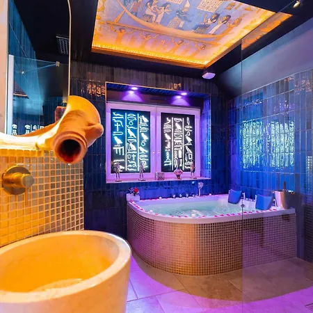 Le Secret De Cleopatre, De Luxe Avec Jacuzzi Et Piece Secrete * Scheibenhard