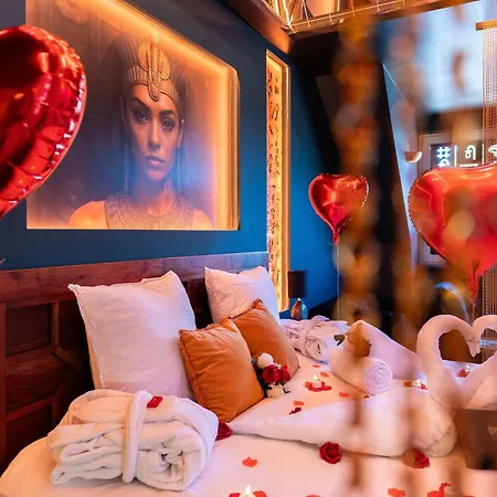 Le Secret De Cleopatre, De Luxe Avec Jacuzzi Et Piece Secrete *
