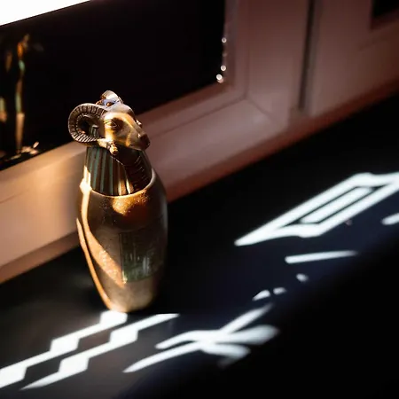Le Secret De Cléopâtre, De Luxe Avec Jacuzzi Et Pièce Secrète Appartamento *
