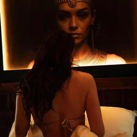 Le Secret De Cléopâtre, De Luxe Avec Jacuzzi Et Pièce Secrète Appartamento Scheibenhard
