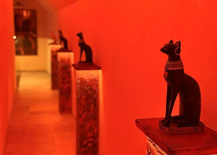 Le Secret De Cleopatre, De Luxe Avec Jacuzzi Et Piece Secrete